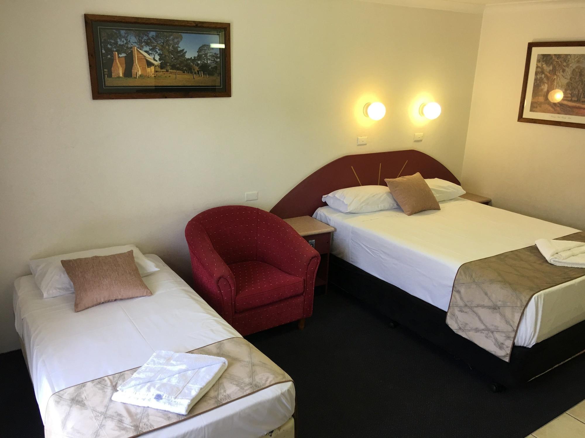 Homestead Motel Dubbo Bagian luar foto