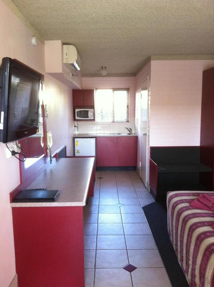 Homestead Motel Dubbo Bagian luar foto