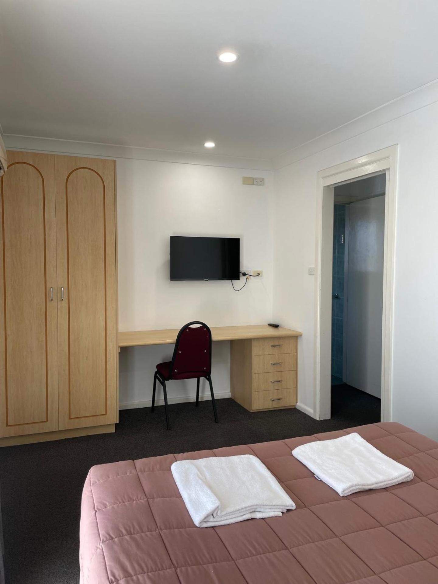 Homestead Motel Dubbo Bagian luar foto