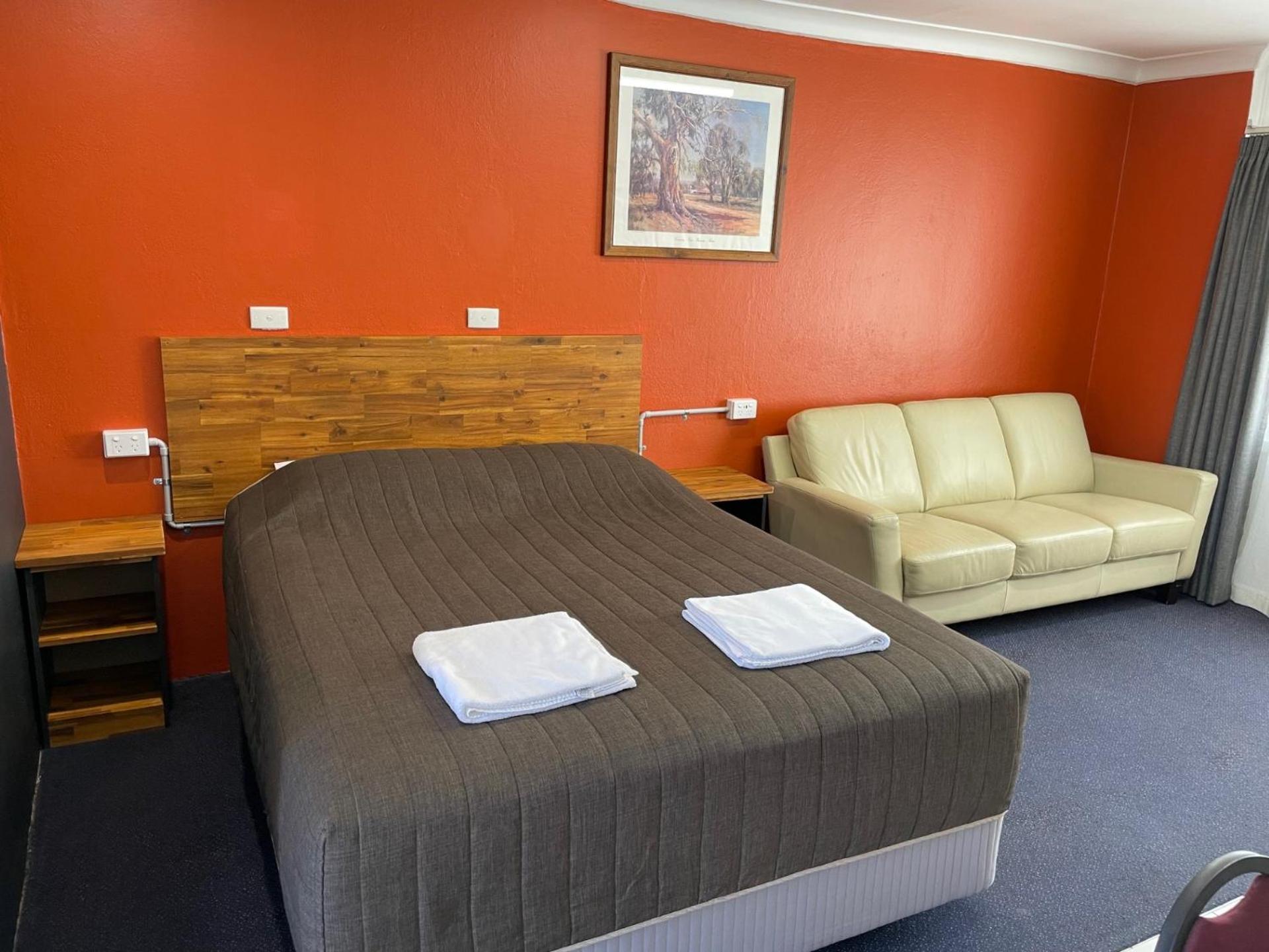 Homestead Motel Dubbo Bagian luar foto