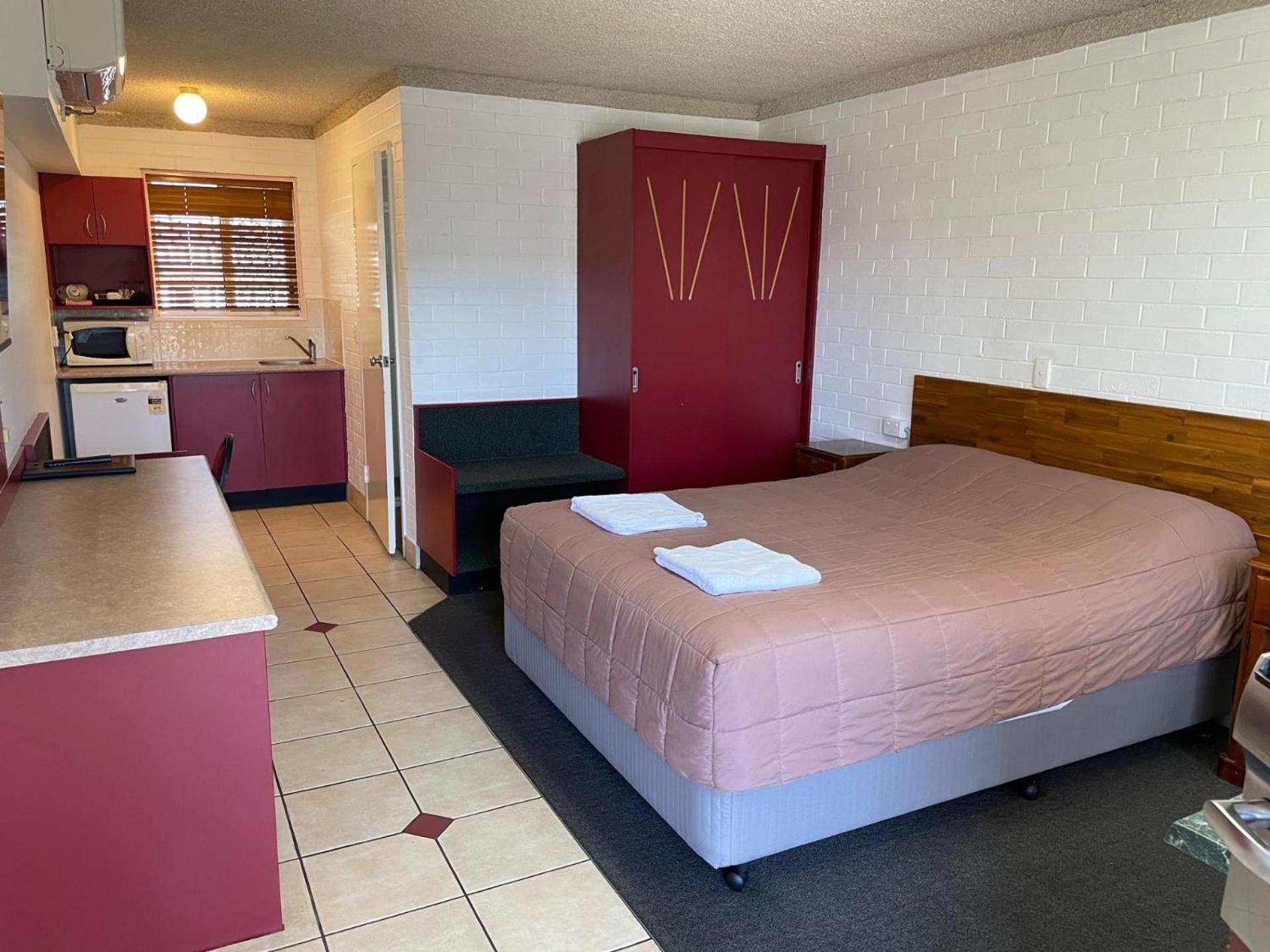 Homestead Motel Dubbo Bagian luar foto